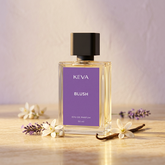 صورة دعائية لعطر KEVA BLUSH بطابع زهري عطري دافئ